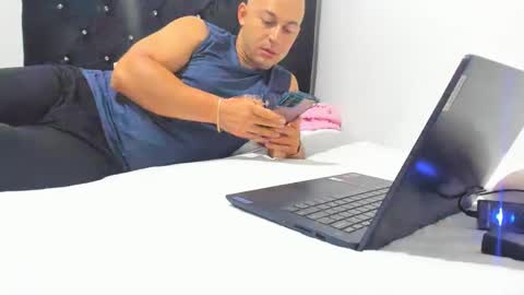 Snapshot of franyjuly chatting on 10, 1, 2025 franyjuly online show from 10, 1, 2025