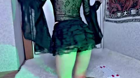 mistress Bastet and  mintcola online show from 31, 10, 2025