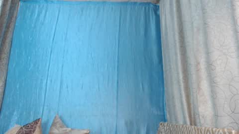 Snapshot of frau_becky chatting on 5, 12, 2024 frau_becky online show from 5, 12, 2024