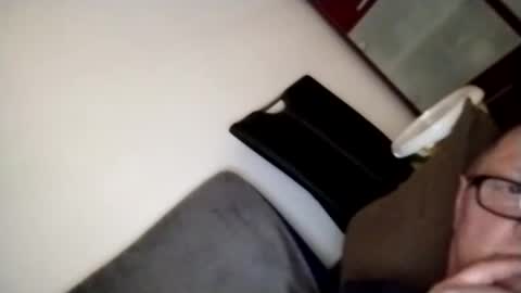 Wolfi online show from 1, 2, 2025