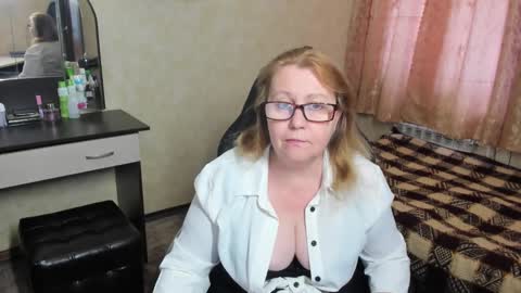 Snapshot of fraumartha chatting on 15, 2, 2025 FrauMartha online show from 15, 2, 2025