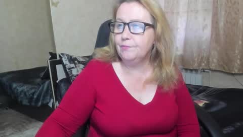 Snapshot of fraumartha chatting on 17, 10, 2025 FrauMartha online show from 17, 10, 2025