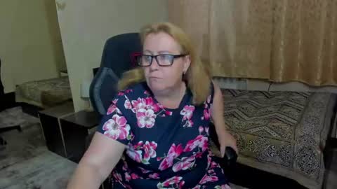 Snapshot of fraumartha chatting on 27, 6, 2026 FrauMartha online show from 27, 6, 2026