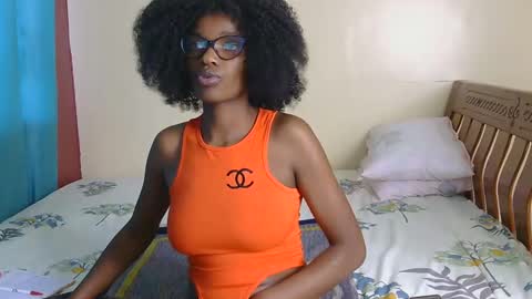 Nessa-Independent model online show from 14, 12, 2024