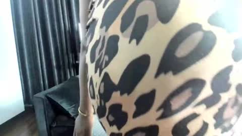 Sandra online show from 10, 3, 2026