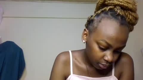 freaky_beauty online show from 28, 7, 2026