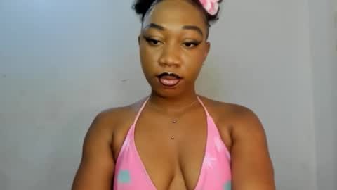 Snapshot of freaky_ebonygirl chatting on 15, 10, 2025 Freaky ebonygirl online show from 15, 10, 2025