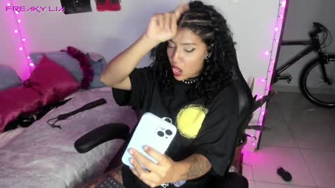 Lia Gomez online show from 6, 12, 2024