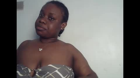 Snapshot of freaky_slut5 chatting on 22, 10, 2025 freaky slut5 online show from 22, 10, 2025