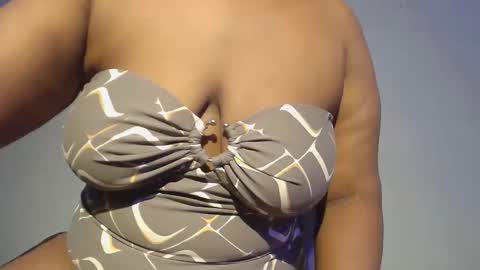 Snapshot of freaky_slut5 chatting on 29, 10, 2025 freaky slut5 online show from 29, 10, 2025