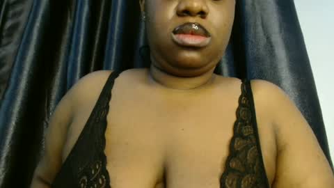 Snapshot of freaky_slut5 chatting on 28, 6, 2026 freaky slut5 online show from 28, 6, 2026