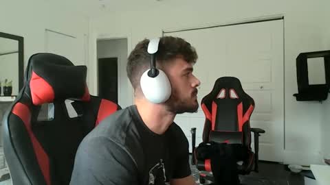 Snapshot of freakyfitking chatting on 21, 1, 2025 freakyfitking online show from 21, 1, 2025