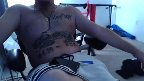 Snapshot of freakyfreddie305 chatting on 11, 10, 2025 freakyfreddie305 online show from 11, 10, 2025