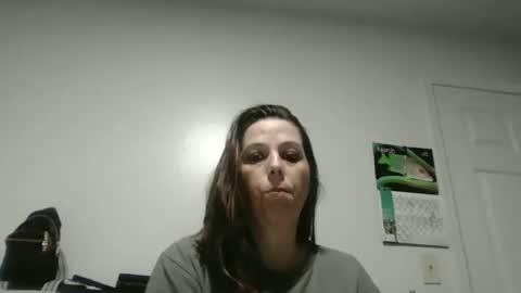 Snapshot of freckles232399 chatting on 3, 4, 2026 freckles232399 online show from 3, 4, 2026