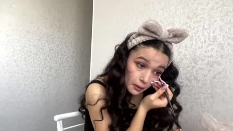 Snapshot of fredamedora chatting on 7, 7, 2026 Mia online show from 7, 7, 2026