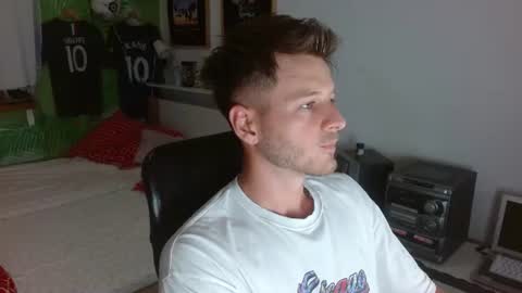 Snapshot of freddy_star chatting on 19, 6, 2026 Frederick Perin online show from 19, 6, 2026