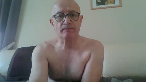 frederic8014 online show from 12, 3, 2025