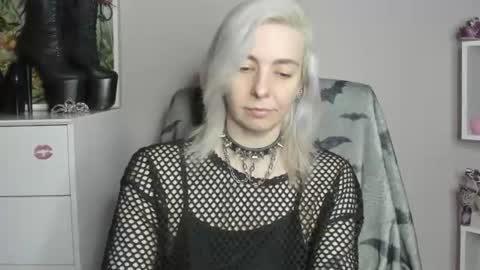 Snapshot of freeanne chatting on 2, 7, 2026 Anne online show from 2, 7, 2026