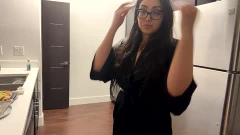 Snapshot of freesoulmovement chatting on 17, 12, 2024 jasmineandaladin69 online show from 17, 12, 2024