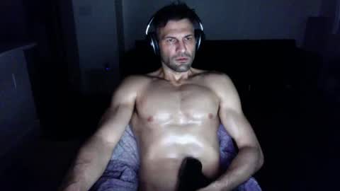 Snapshot of freesoulmovement chatting on 6, 1, 2025 jasmineandaladin69 online show from 6, 1, 2025