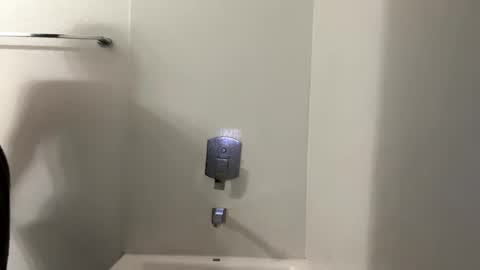 Snapshot of freesoulmovement chatting on 17, 1, 2025 jasmineandaladin69 online show from 17, 1, 2025