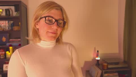Louise or Lou 3 online show from 14, 1, 2025