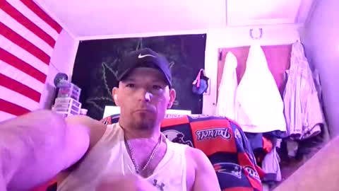 Snapshot of fresh10ne7 chatting on 7, 4, 2026 fresh10ne7 online show from 7, 4, 2026