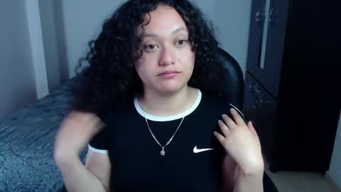 Snapshot of freud_x_louise1 chatting on 4, 12, 2024 Louise online show from 4, 12, 2024