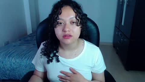 Snapshot of freud_x_louise1 chatting on 30, 12, 2024 Louise online show from 30, 12, 2024