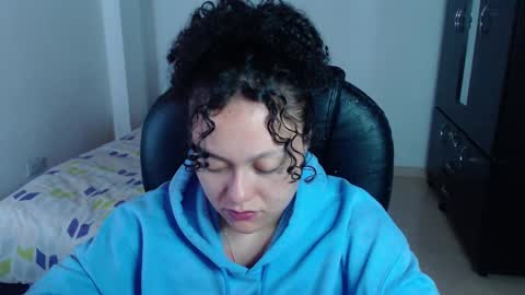 Snapshot of freud_x_louise1 chatting on 6, 1, 2025 Louise online show from 6, 1, 2025