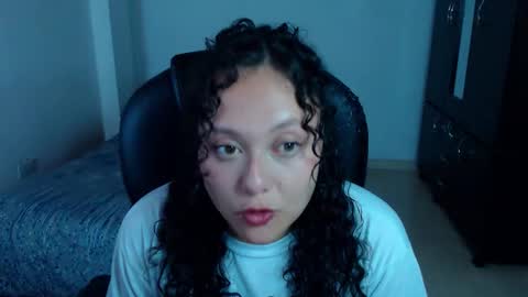 Snapshot of freud_x_louise1 chatting on 20, 10, 2025 Louise online show from 20, 10, 2025