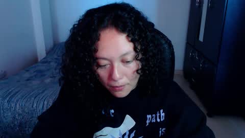 Snapshot of freud_x_louise1 chatting on 7, 11, 2025 Louise online show from 7, 11, 2025