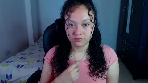 Snapshot of freud_x_louise1 chatting on 15, 12, 2025 Louise online show from 15, 12, 2025