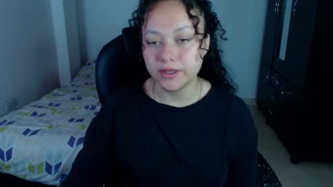 Snapshot of freud_x_louise1 chatting on 16, 12, 2025 Louise online show from 16, 12, 2025