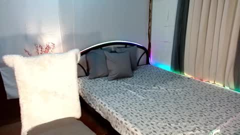 Miss Frea  online show from 21, 11, 2025