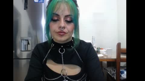 freyaa_sorceress online show from 9, 1, 2025