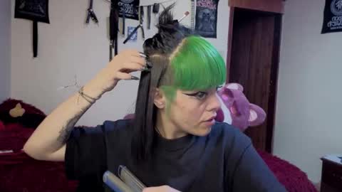 freyaa_sorceress online show from 2, 12, 2025