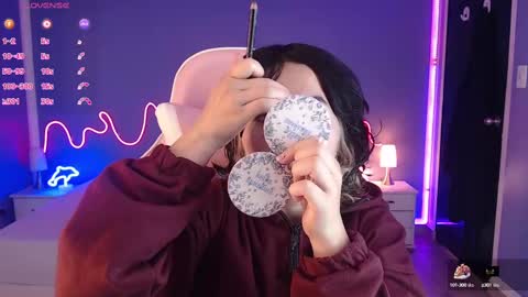 frida_lassi_ online show from 11, 3, 2025