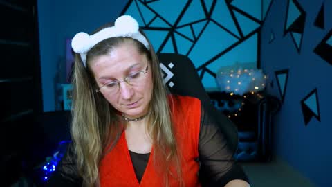 Snapshot of fridatander chatting on 26, 12, 2024 Frida Tander online show from 26, 12, 2024