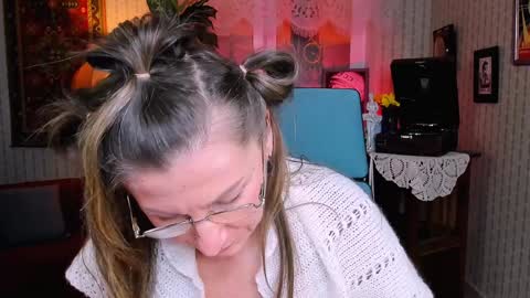 Snapshot of fridatander chatting on 31, 1, 2025 Frida Tander online show from 31, 1, 2025