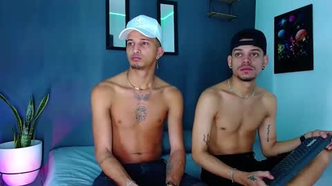 Adam y pitter online show from 2, 12, 2024