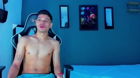 Adam y pitter online show from 5, 3, 2025