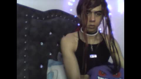 Snapshot of friqui_sex chatting on 16, 12, 2025 friqui_sex online show from 16, 12, 2025