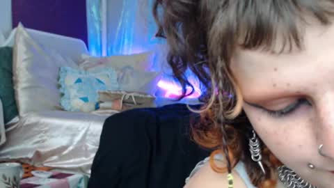 Snapshot of friskyflowers chatting on 9, 9, 2025 cherry online show from 9, 9, 2025