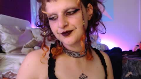Snapshot of friskyflowers chatting on 11, 9, 2025 cherry online show from 11, 9, 2025