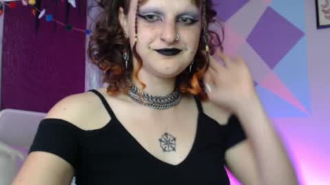 Snapshot of friskyflowers chatting on 17, 10, 2025 cherry online show from 17, 10, 2025