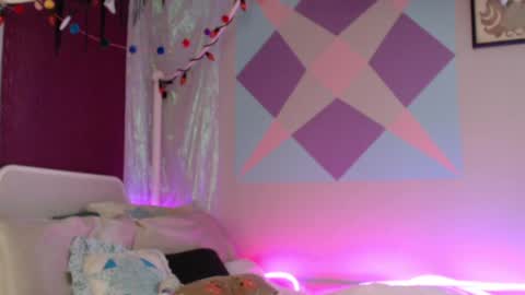 Snapshot of friskyflowers chatting on 18, 10, 2025 cherry online show from 18, 10, 2025