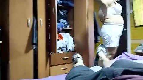 Frizzy girl online show from 26, 1, 2025