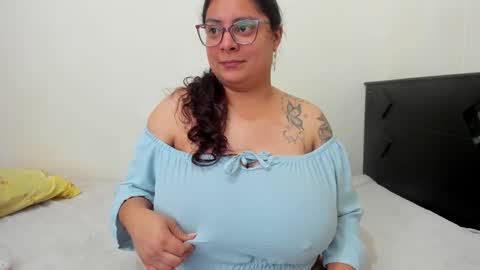 Snapshot of fromheaven_ chatting on 20, 9, 2025 Lucy online show from 20, 9, 2025