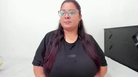 Snapshot of fromheaven_ chatting on 6, 10, 2025 Lucy online show from 6, 10, 2025